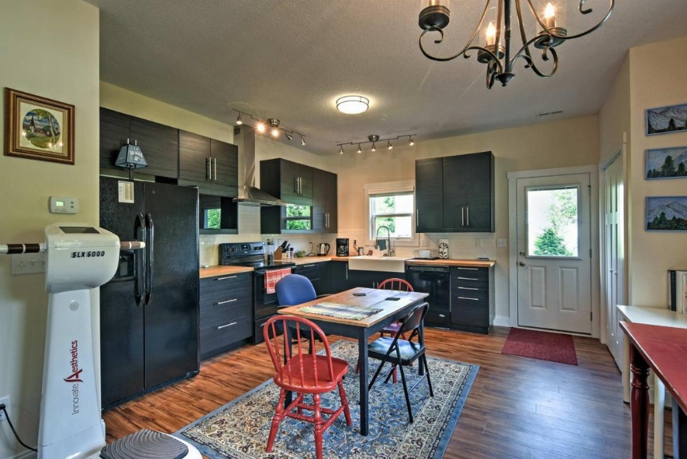 Asheville Home with 2 Patios - 10 Mins to Downtown! Image 21